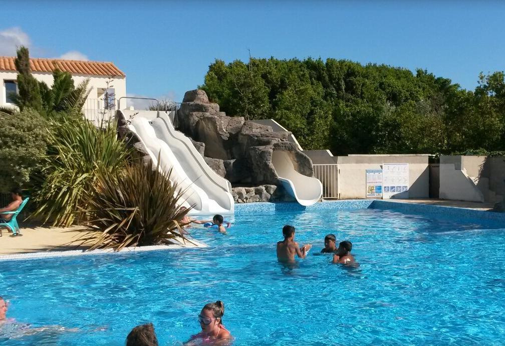 Camping Phare Ouest Saint-Denis-dʼOléron Exterior foto